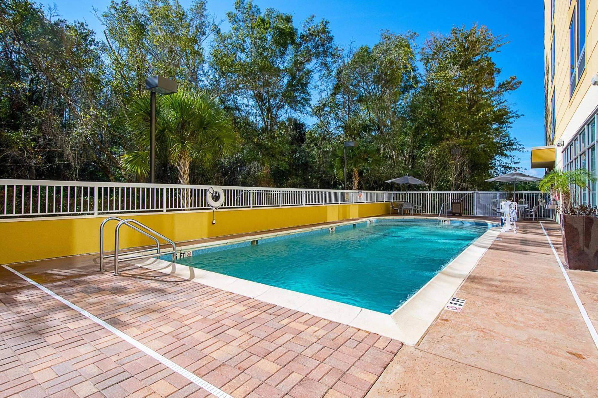 Springhill Suites Tampa North/Tampa Palms Eksteriør billede