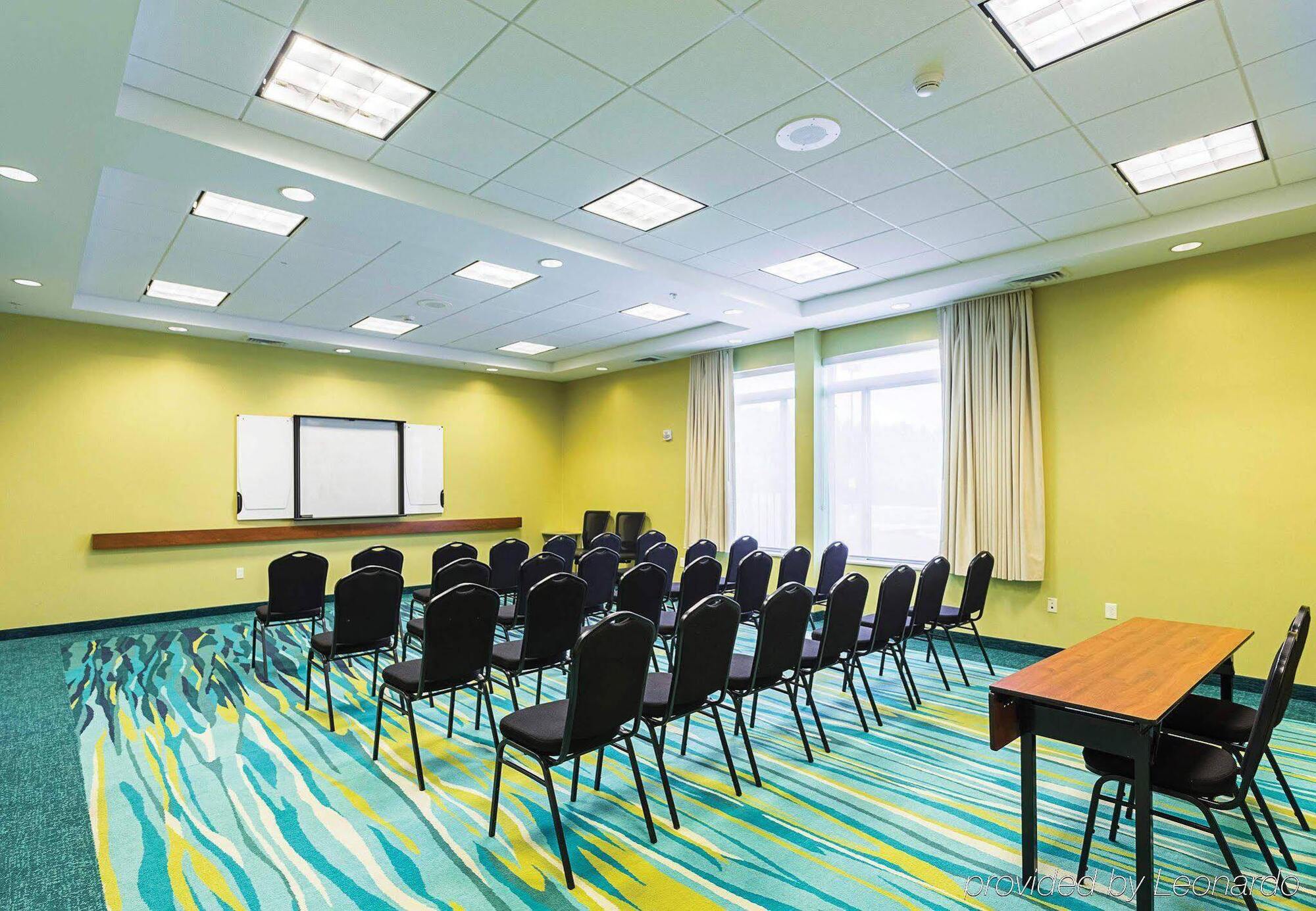 Springhill Suites Tampa North/Tampa Palms Eksteriør billede